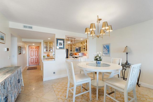 356 Golfview Road 903, North Palm Beach, FL 33408
