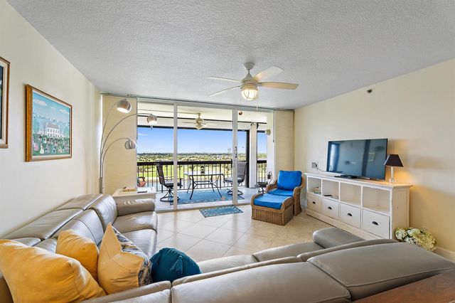 356 Golfview Road 903, North Palm Beach, FL 33408