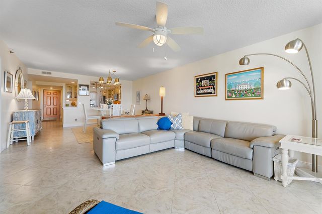 356 Golfview Road 903, North Palm Beach, FL 33408