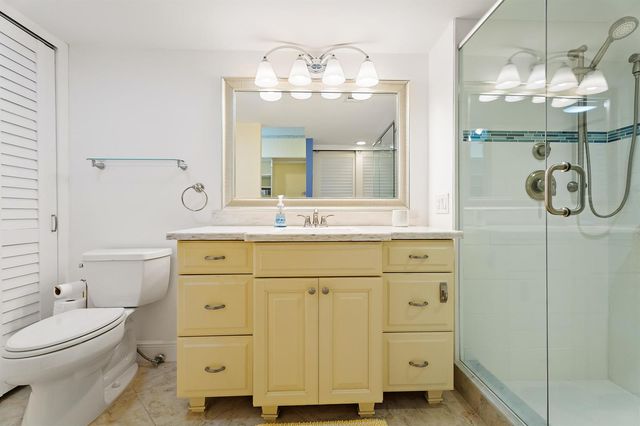 356 Golfview Road 903, North Palm Beach, FL 33408