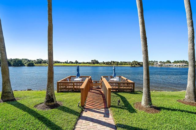 356 Golfview Road 903, North Palm Beach, FL 33408