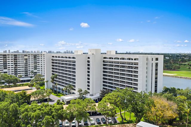 356 Golfview Road 903, North Palm Beach, FL 33408