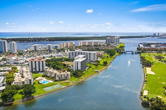 356 Golfview Road 903, North Palm Beach, FL 33408
