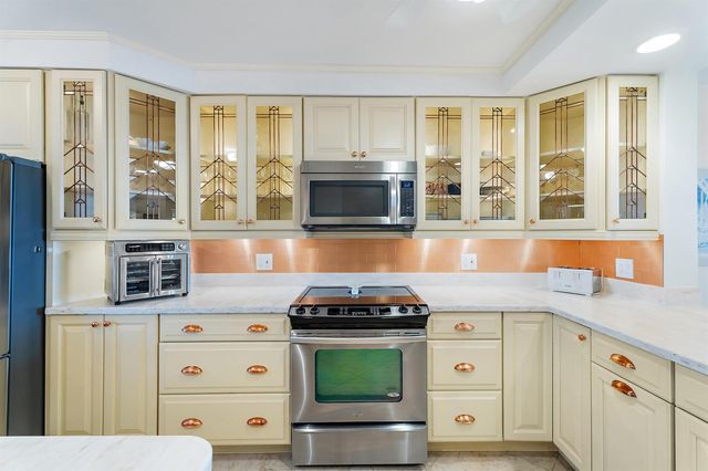 356 Golfview Road 903, North Palm Beach, FL 33408