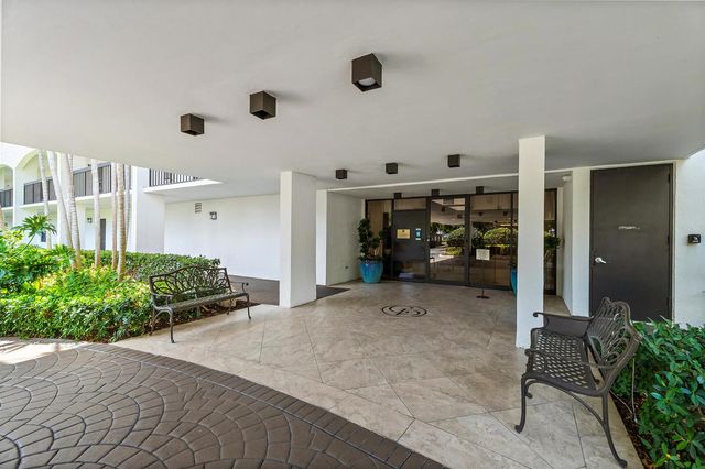356 Golfview Road 903, North Palm Beach, FL 33408