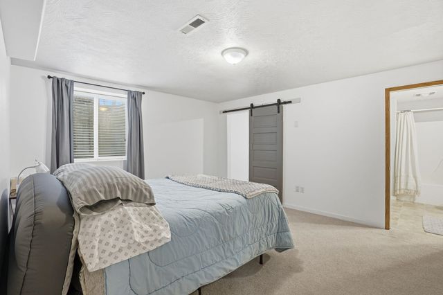 507 E Ziegler Ln, Colbert, WA 99005