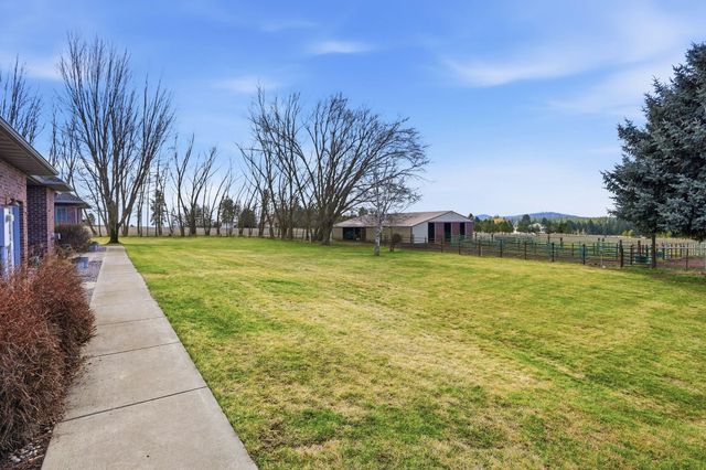 507 E Ziegler Ln, Colbert, WA 99005