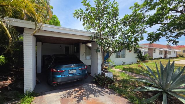 24 SW 12th Street, Dania Beach, FL 33004