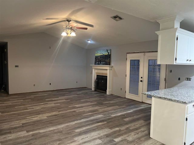 1916 SW Park Grove Dr, Lawton, OK 73505