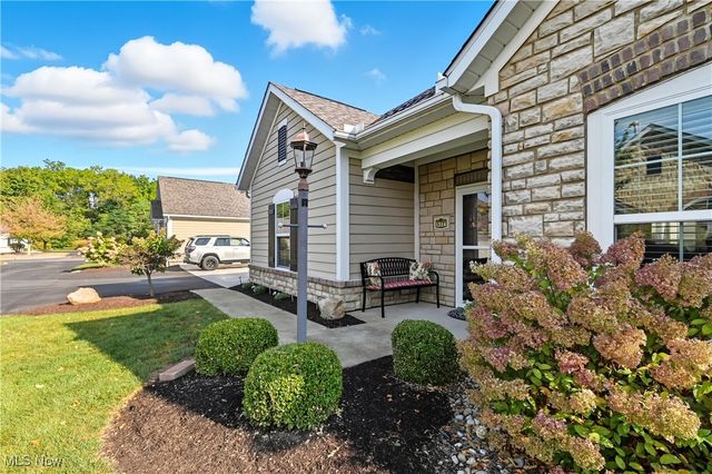 1314 Bridgewater Way N, Mansfield, OH 44906