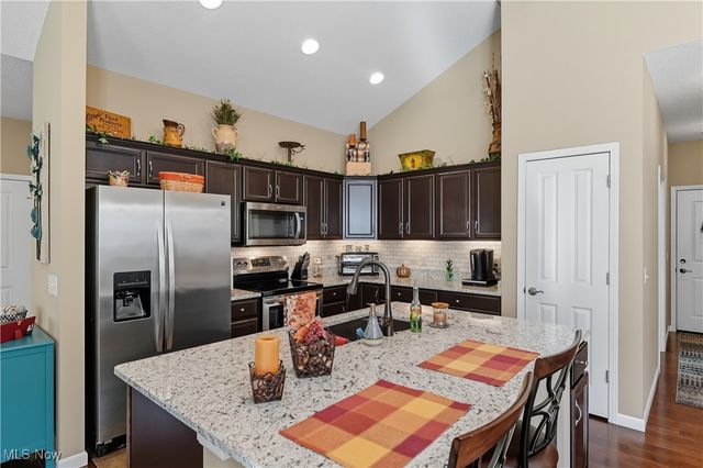 1314 Bridgewater Way N, Mansfield, OH 44906