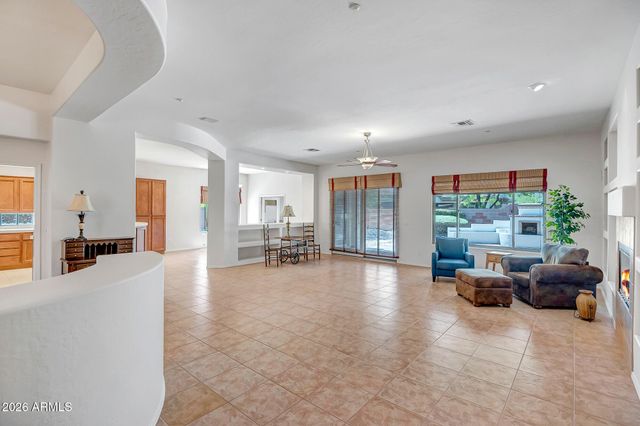 42328 N CROSSWATER Way, Anthem, AZ 85086