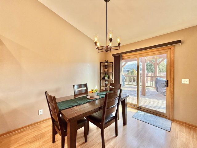 2656 N Wuthering Hills Drive, Janesville, WI 53546