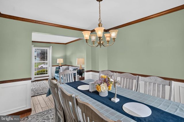 3 BERWICK LN, Sicklerville, NJ 08081