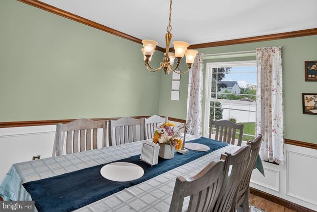 3 BERWICK LN, Sicklerville, NJ 08081