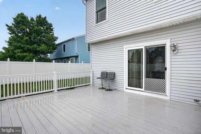 3 BERWICK LN, Sicklerville, NJ 08081