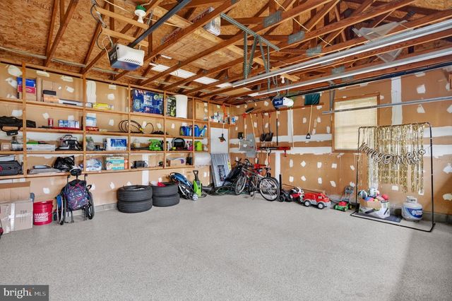 3 BERWICK LN, Sicklerville, NJ 08081