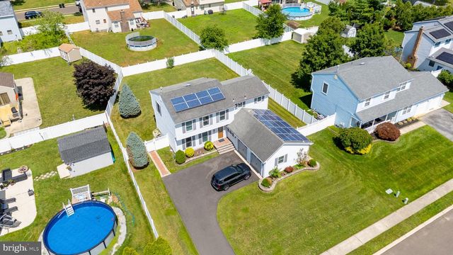 3 BERWICK LN, Sicklerville, NJ 08081