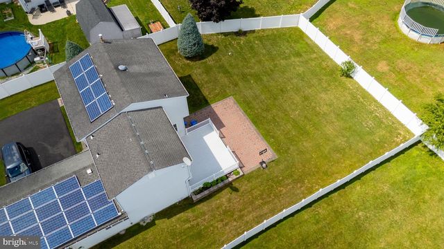 3 BERWICK LN, Sicklerville, NJ 08081
