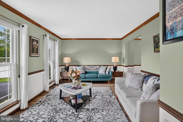 3 BERWICK LN, Sicklerville, NJ 08081