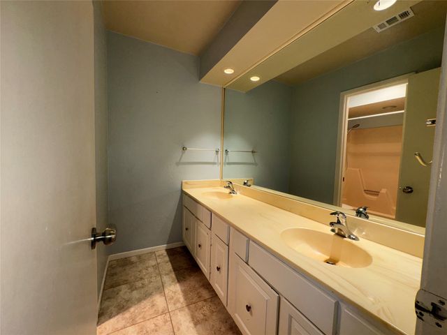 9106 Emberglow Lane, Dallas, TX 75243