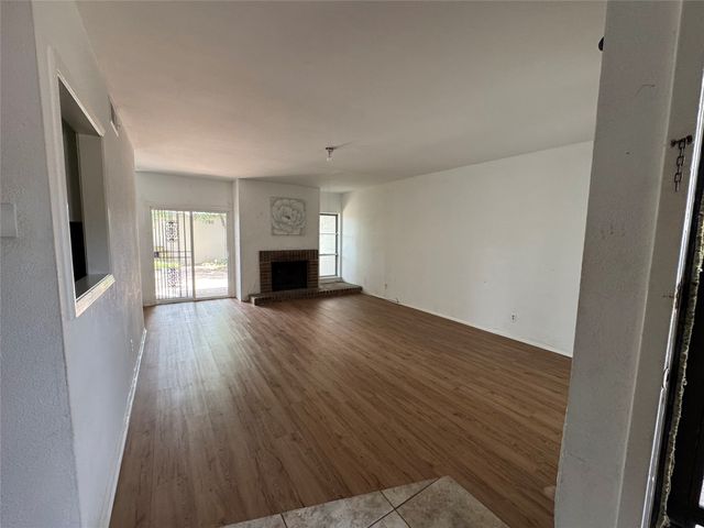 9106 Emberglow Lane, Dallas, TX 75243