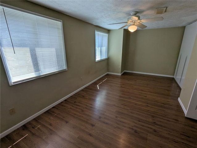 8839 Long Beach Circle, Sandy Springs, GA 30350