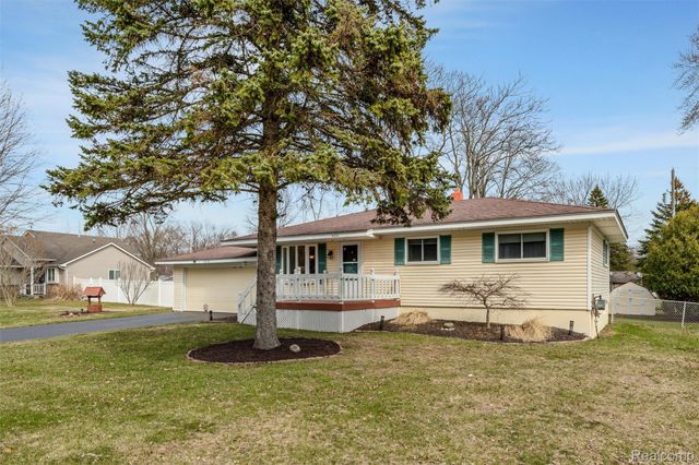 5214 Heath Avenue, Independence Charter Township, MI 48346