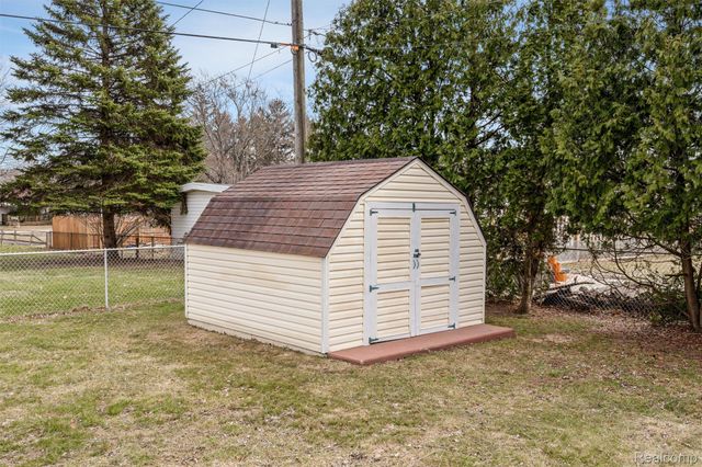 5214 Heath Avenue, Independence Charter Township, MI 48346