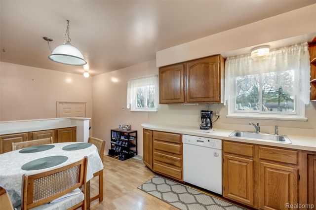 5214 Heath Avenue, Independence Charter Township, MI 48346