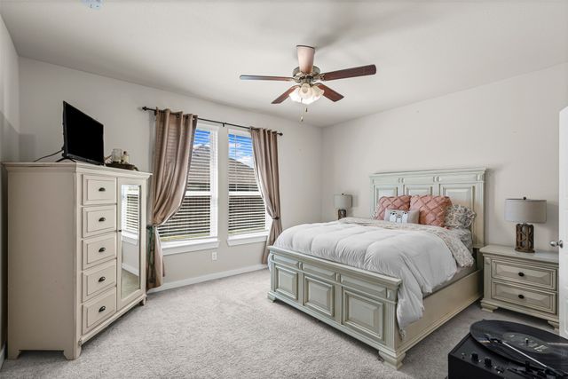 401 Evans Drive, Van Alstyne, TX 75495