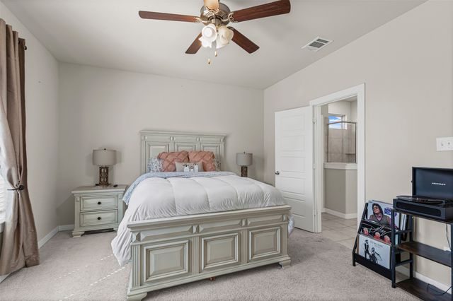 401 Evans Drive, Van Alstyne, TX 75495