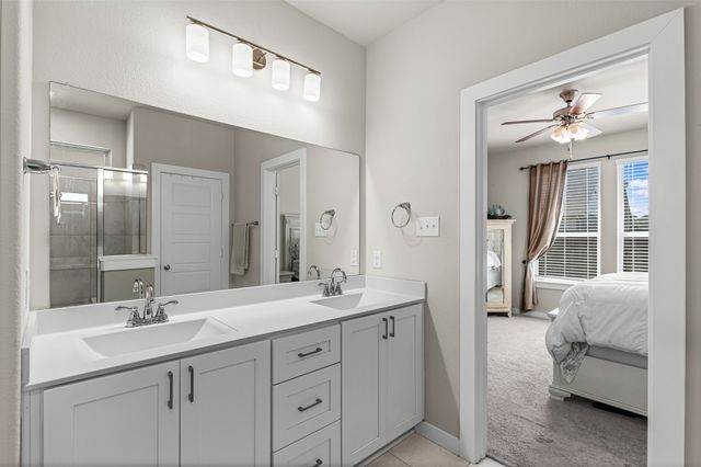 401 Evans Drive, Van Alstyne, TX 75495