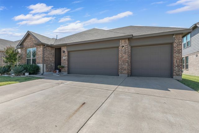 401 Evans Drive, Van Alstyne, TX 75495