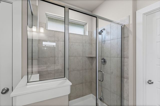 401 Evans Drive, Van Alstyne, TX 75495