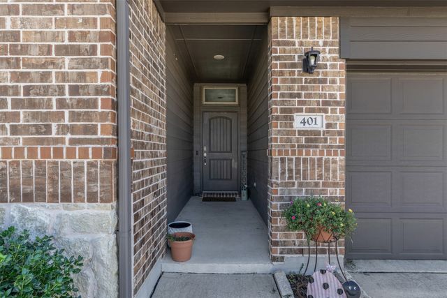 401 Evans Drive, Van Alstyne, TX 75495