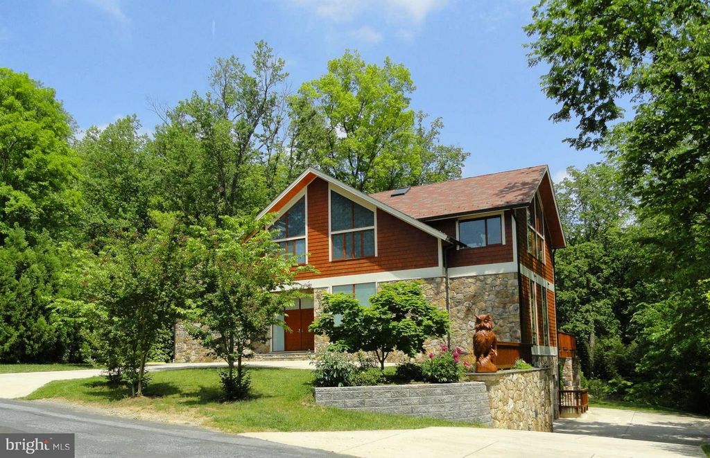 6525 76TH ST, Cabin John, MD 20818