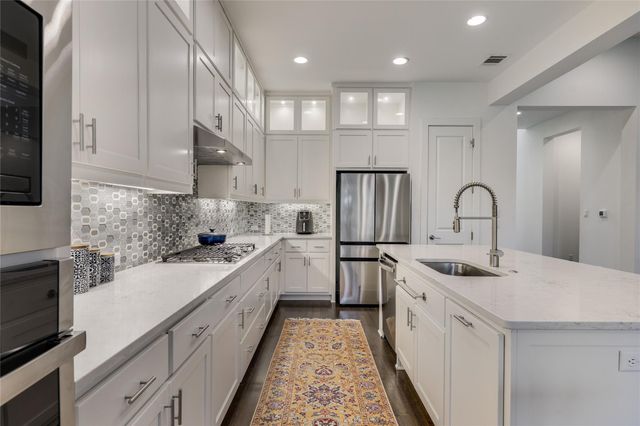 7818 Laramie BND, Round Rock, TX 78681