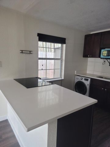 1241 CANTON STREET, Orlando, FL 32803