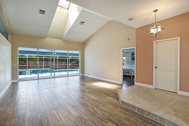 1583 Farmington Avenue, Wellington, FL 33414