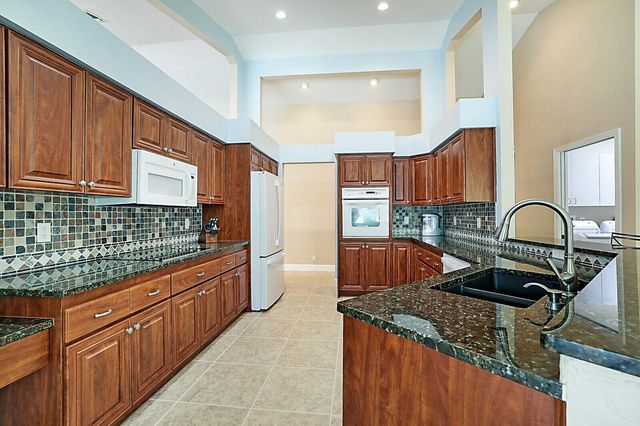 1583 Farmington Avenue, Wellington, FL 33414