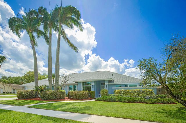 1583 Farmington Avenue, Wellington, FL 33414