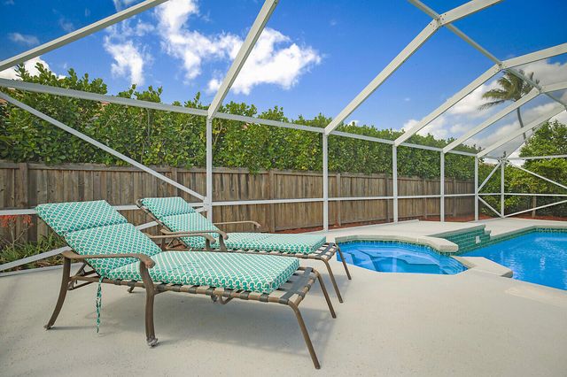 1583 Farmington Avenue, Wellington, FL 33414