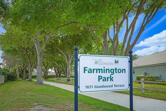 1583 Farmington Avenue, Wellington, FL 33414