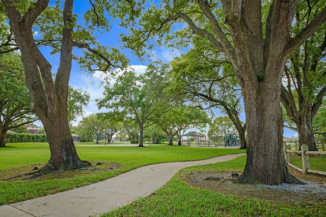 1583 Farmington Avenue, Wellington, FL 33414