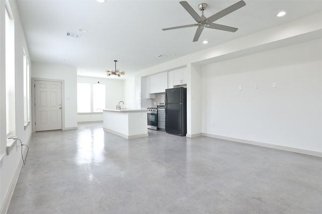7924 Booker Street B, Houston, TX 77028
