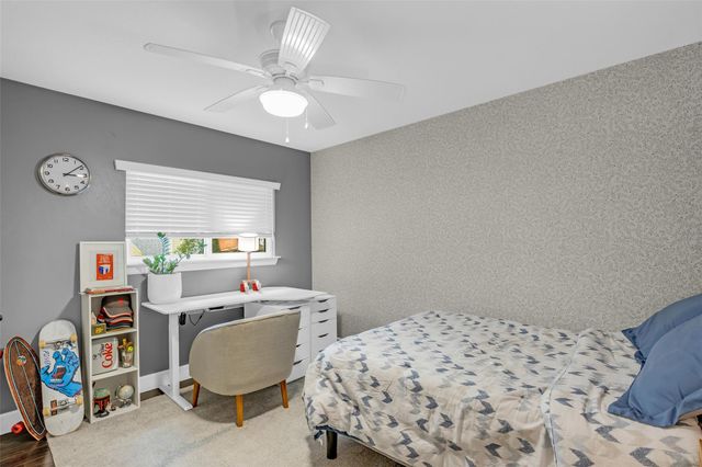 11 Barnstable Place, The Woodlands, TX 77381