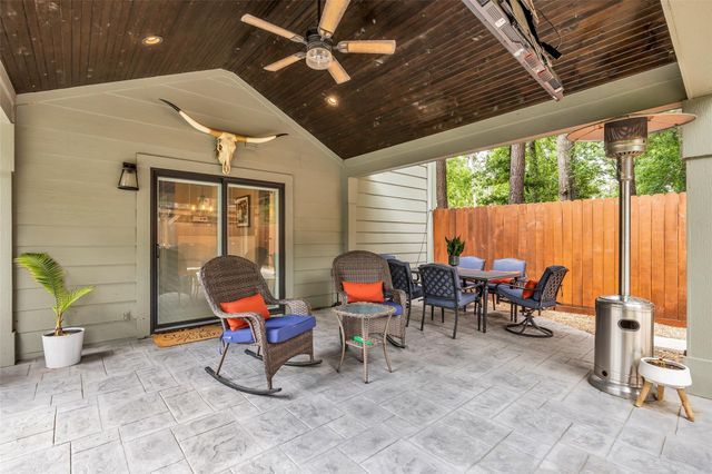 11 Barnstable Place, The Woodlands, TX 77381