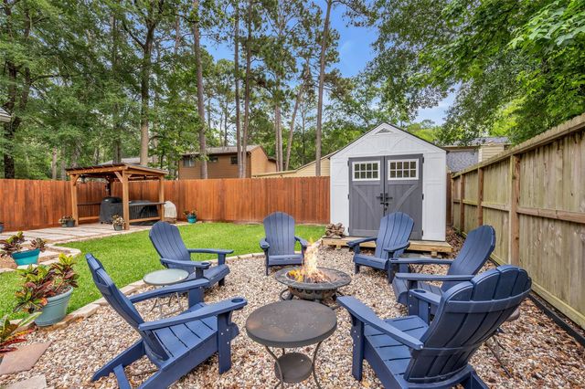 11 Barnstable Place, The Woodlands, TX 77381