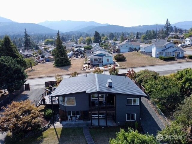 929 W 5th Street, Port Angeles, WA 98363